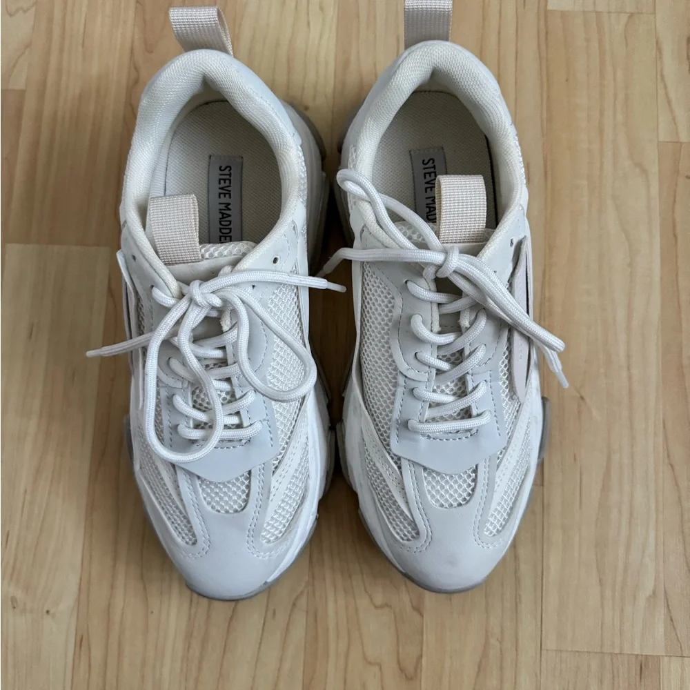 Steve Madden White Chunky Sneakers Modern Design - Possession E (EUC) - Picture 4 of 9